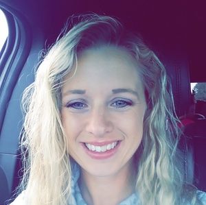 Meet your Posher, Lindsey